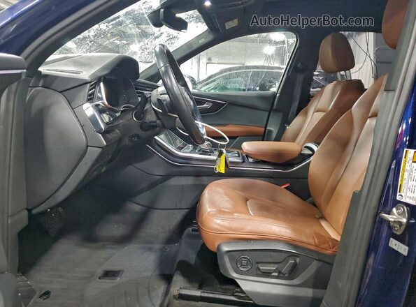 WA1VXAF7XMD021832 2021 AUDI Q7 Синий Вид салона спереди