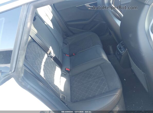 WAUA4CF52SA004705 2025 AUDI S5 White Vista de la etiqueta del VIN