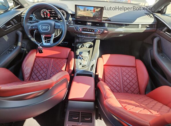 WAUB4AF47PA085093 2023 AUDI S4 Белый Вид панели приборов