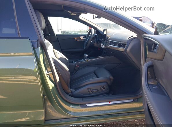 WAUB4CF56RA048656 2024 AUDI S5 Green Widok wnętrza z przodu