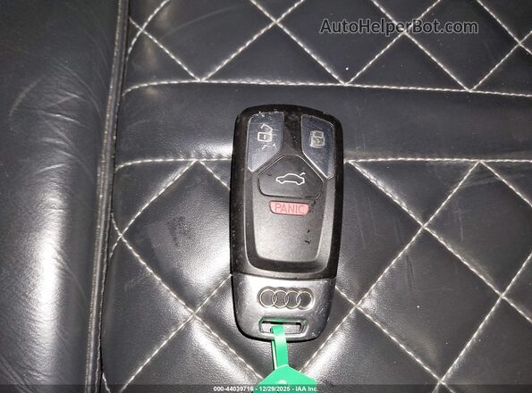 WAUB4CF58JA003738 2018 AUDI S5 Black Dashboard view