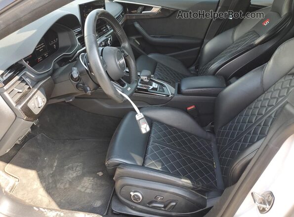 WAUB4CF5XLA002562 2020 AUDI S5 Белый Вид салона спереди