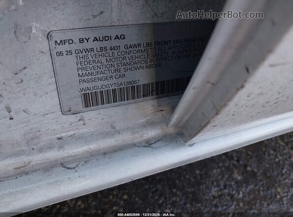 WAUGUDGY7SA138067 2025 AUDI OTHER Белый Вид подкапотного пространства