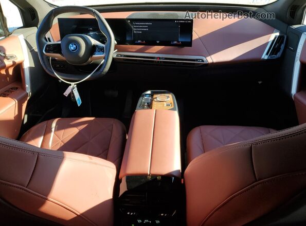 WB523CF01PCM83642 2023 BMW IX Gray Dashboard view