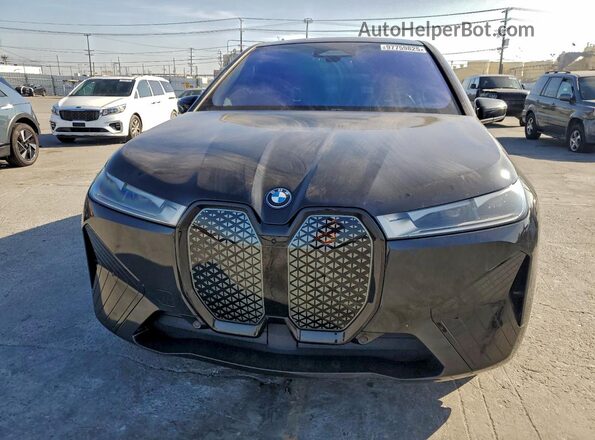 WB523CF02NCK47644 2022 BMW IX Black Widok z przodu