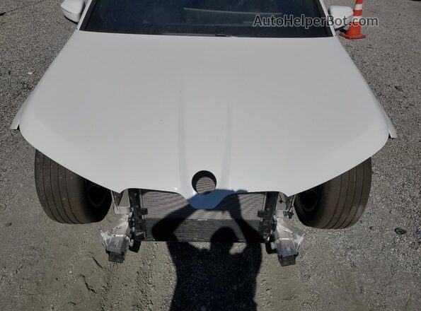 WB523CF03SCS82320 2025 BMW IX White Vista interior trasera