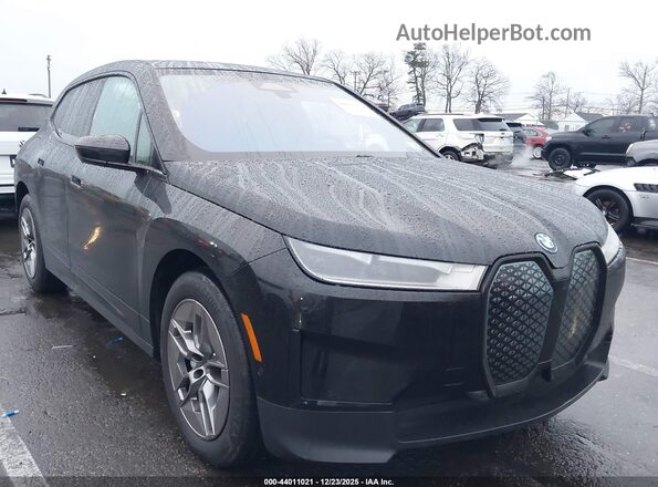 WB523CF09PCL15523 2023 BMW IX Black Front right