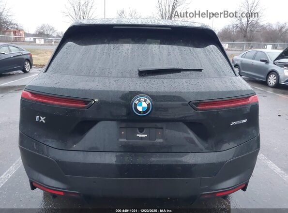 WB523CF09PCL15523 2023 BMW IX Black 