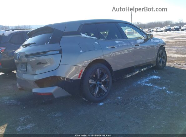 WB533CF03RCP66728 2024 BMW IX Gray Rear right