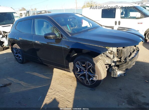 WB533CF0XPCM75947 2023 BMW IX Black Front right