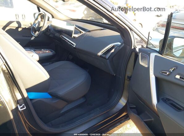 WB533CF0XPCM75947 2023 BMW IX Black Front interior view