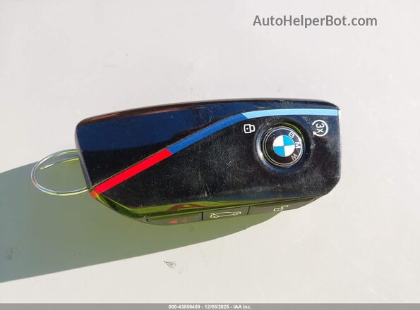 WB533CF0XPCM75947 2023 BMW IX Black Dashboard view