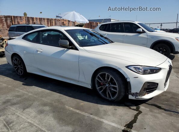 WBA13AR06MCF72263 2021 BMW M4 Белый Передняя правая четверть