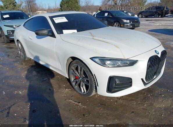 WBA13AR0XMCF77157 2021 BMW M4 Белый Передняя правая четверть