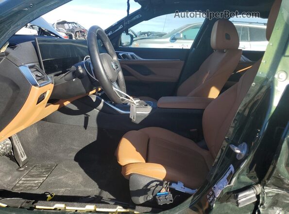 WBA13AW09RFT28789 2024 BMW M4 Зеленый Вид салона спереди