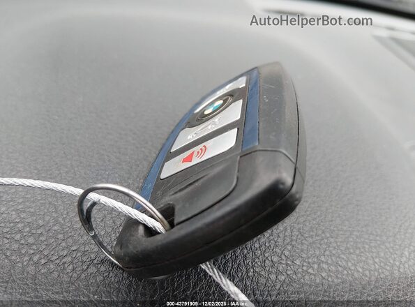 WBA2J5C5XK7D35660 2019 BMW M2 Серый Вид панели приборов