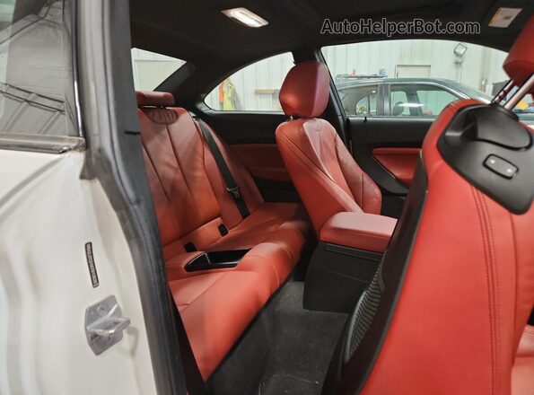 WBA2J7C51K7D13638 2019 BMW M2 Белый Вид задних сидений