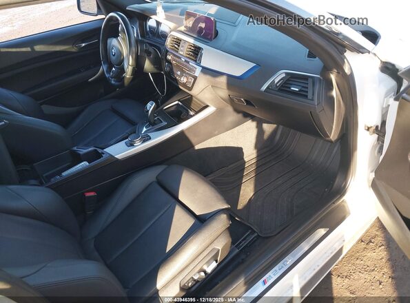 WBA2J7C55KVD61266 2019 BMW M2 Белый Вид салона спереди