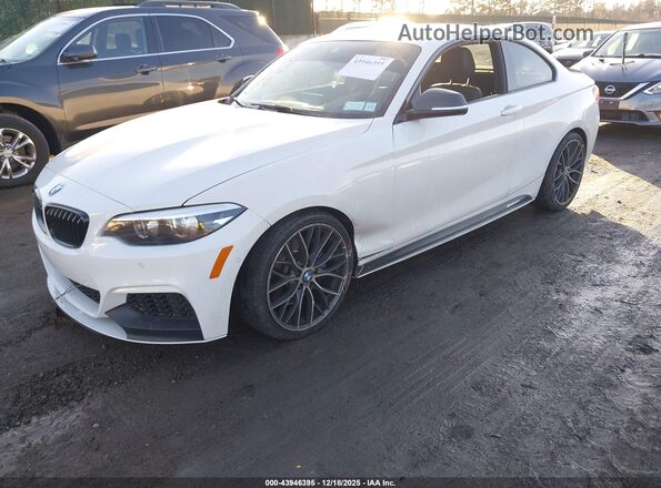 WBA2J7C55KVD61266 2019 BMW M2 Белый Передняя левая четверть