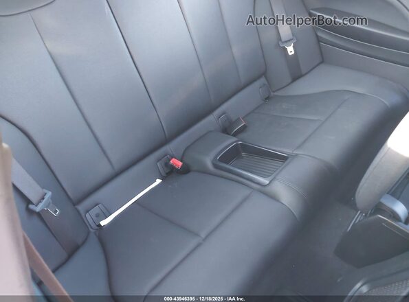 WBA2J7C55KVD61266 2019 BMW M2 Белый Вид наклейки с VIN-кодом