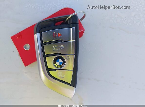 WBA53BJ07PCL88986 2023 BMW 5 SERIES Черный Вид панели приборов