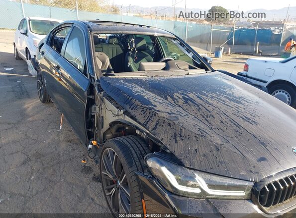 WBA53BJ07PCL88986 2023 BMW 5 SERIES Черный Вид спереди