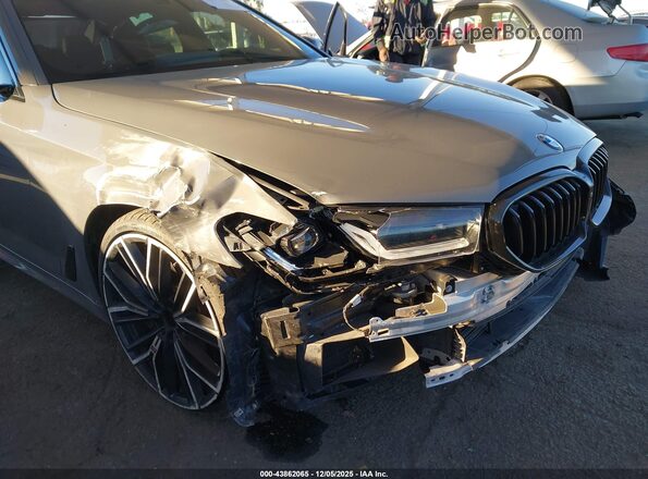 WBA53BJ0XMWW89424 2021 BMW 5 SERIES Серый Вид спереди
