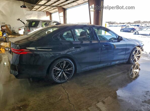 WBA53FJ05RCR20522 2024 BMW 5 SERIES Черный Задняя правая четверть
