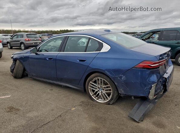 WBA53FJ09RCR06624 2024 BMW 5 SERIES Синий Задняя левая четверть