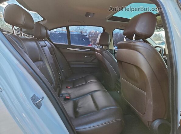 WBA5A7C59GG146396 2016 BMW 5 SERIES Белый Вид задних сидений
