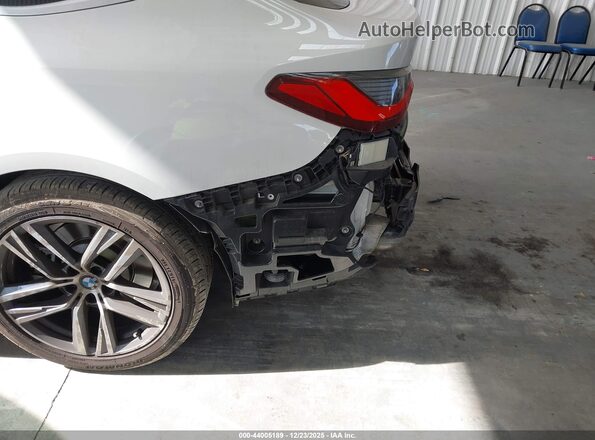 WBA63AV05NFM68694 2022 BMW OTHER White Widok z przodu
