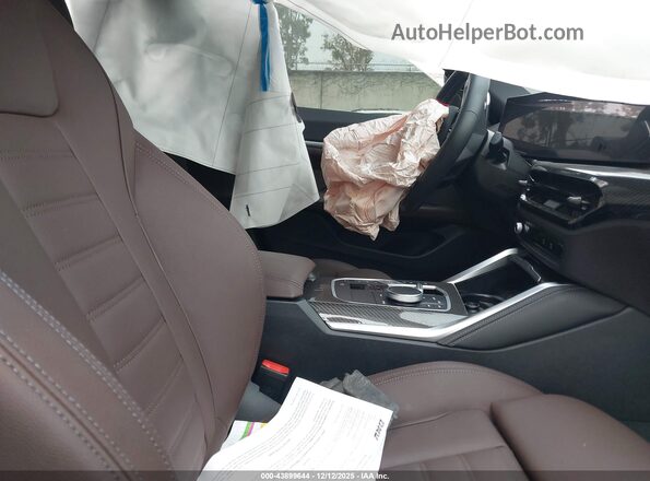 WBA63FB03SFT54898 2025 BMW OTHER Blue წინა სალონის ხედი
