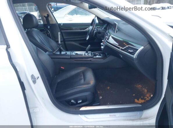 WBA7E4C50KGV28305 2019 BMW OTHER Белый Вид салона спереди