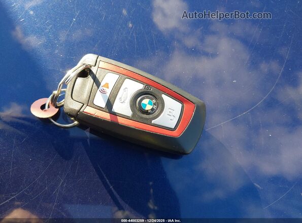 WBA8D9C5XJEM32793 2018 BMW OTHER Blue Vista del salpicadero