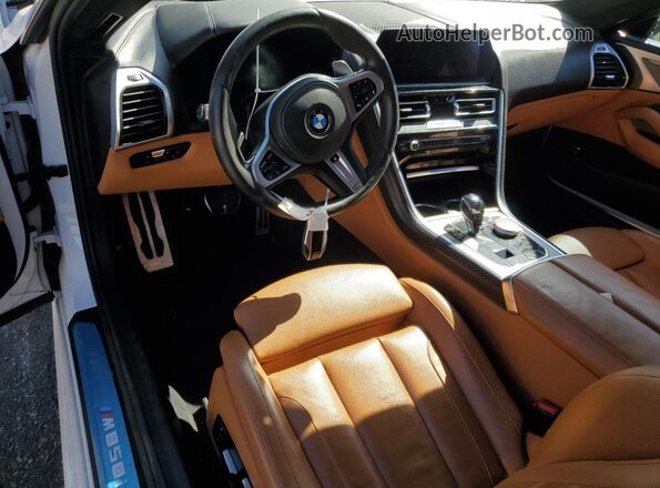 WBABC4C53KBU96320 2019 BMW M8 Белый Вид панели приборов