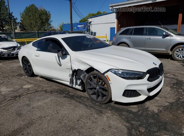 WBABC4C53KBU96320 2019 BMW M8 Белый Передняя правая четверть