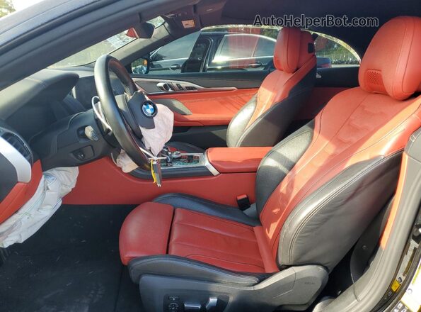 WBAFY4C58KBX29451 2019 BMW M8 Черный Вид салона спереди