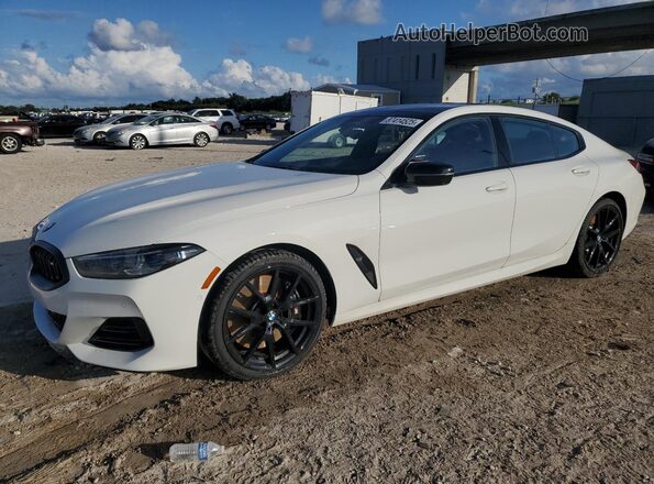 WBAGV8C00PCL59929 2023 BMW M8 White Przód lewy