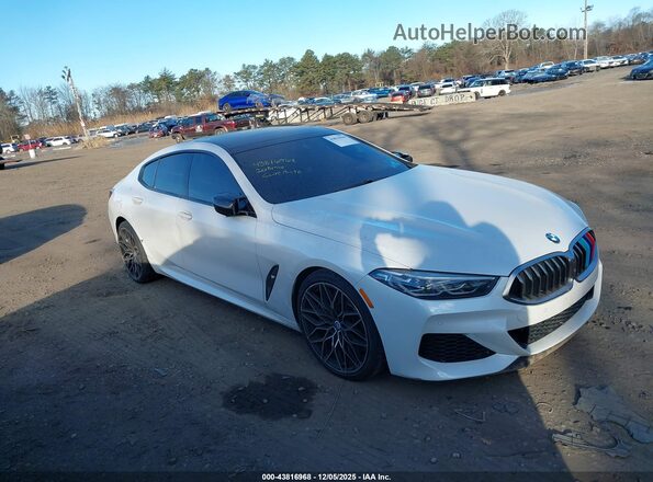 WBAGV8C02LCE29007 2020 BMW OTHER White Vista interior trasera