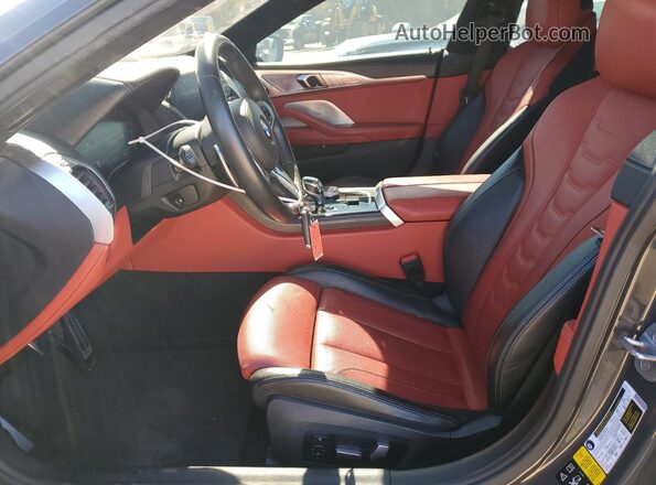 WBAGV8C04LCE23015 2020 BMW M8 Gray წინა სალონის ხედი