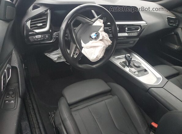 WBAHF3C08MWX19804 2021 BMW Z4 Синий Вид панели приборов