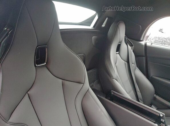 WBAHF9C09PWY25346 2023 BMW Z4 Красный Вид задних сидений