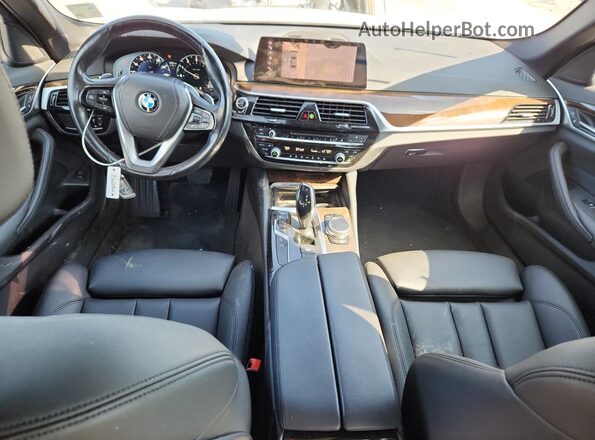 WBAJA5C53KBX46873 2019 BMW 5 SERIES Серебряный Вид панели приборов