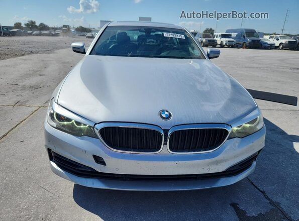 WBAJA5C53KBX46873 2019 BMW 5 SERIES Серебряный Вид спереди