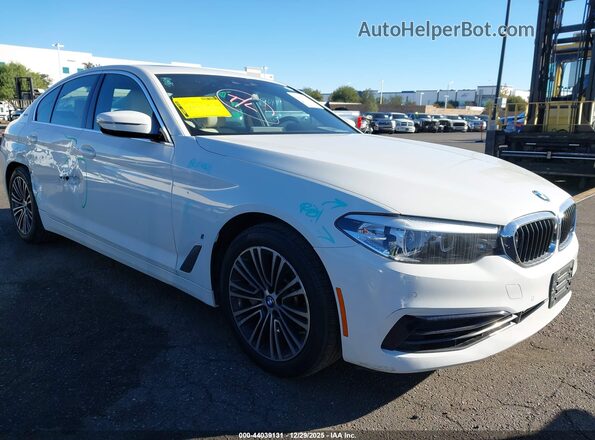 WBAJA9C58KB388709 2019 BMW 5 SERIES Белый Передняя правая четверть