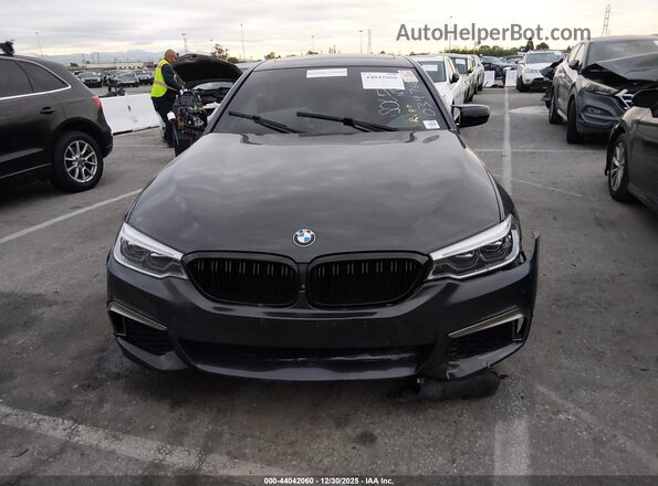 WBAJB9C5XJB034766 2018 BMW 5 SERIES Черный Вид панели приборов