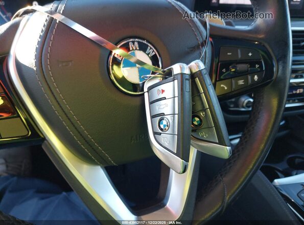 WBAJR3C00LWW81976 2020 BMW 5 SERIES Черный Вид панели приборов