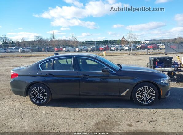 WBAJR7C0XLWW80955 2020 BMW 5 SERIES Черный Вид задней части салона