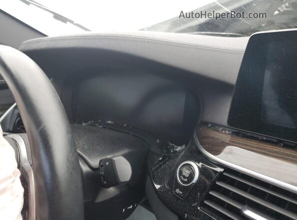 WBAJS7C08LCD39899 2020 BMW M5 White Սարքավորումների վահանակի տեսք