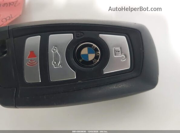 WBAKP9C58GD980609 2016 BMW 5 SERIES Gray Вид панелі приладів